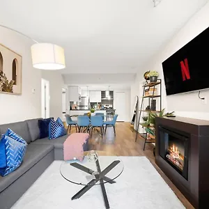 dazzling-condo-by-stadium-downtown-with-free-parking.vancouver-hotels-bc.net/
