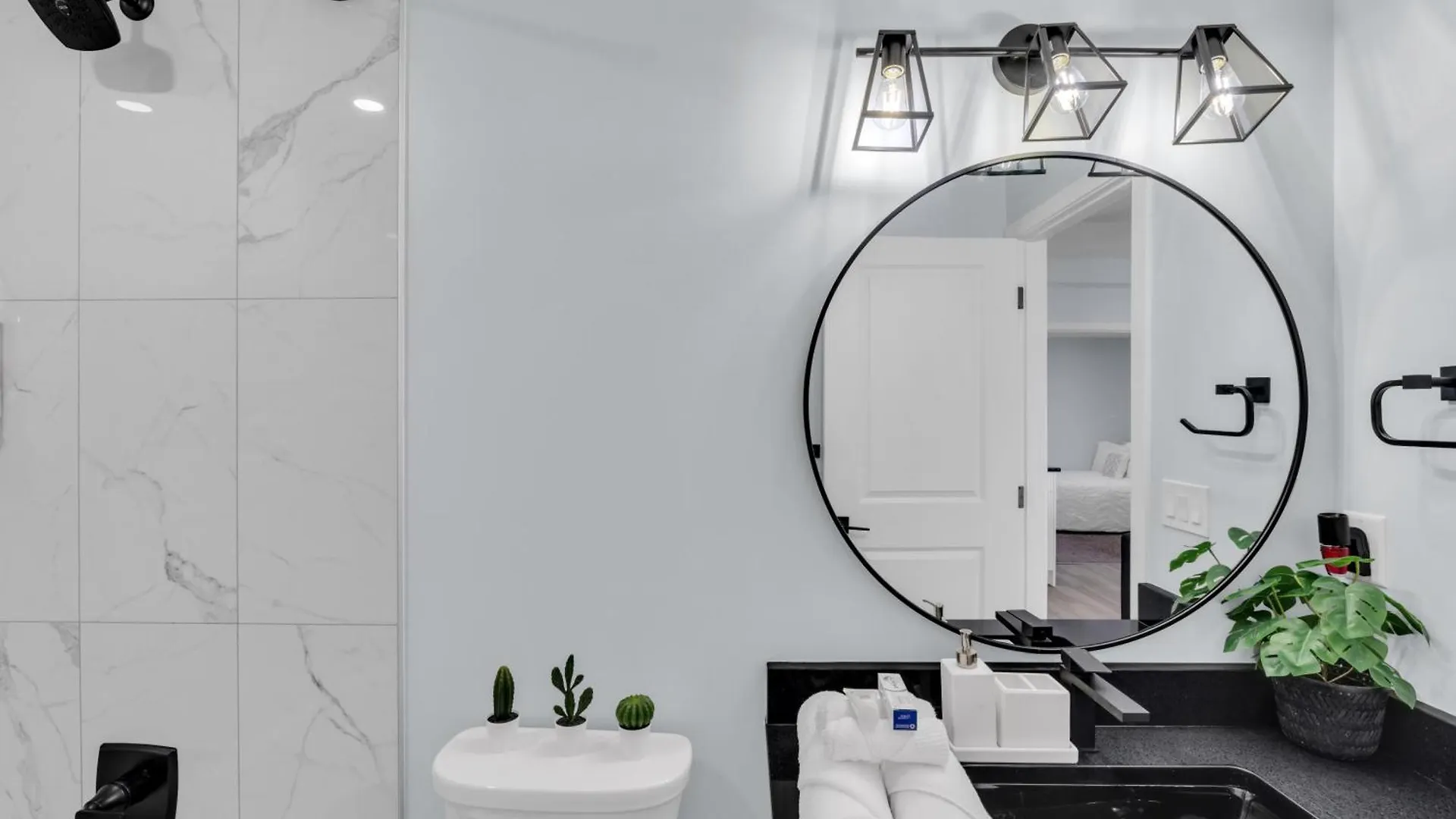 You Will Love This 2Br Guest Suite In Se Calgary 0*,  Canada