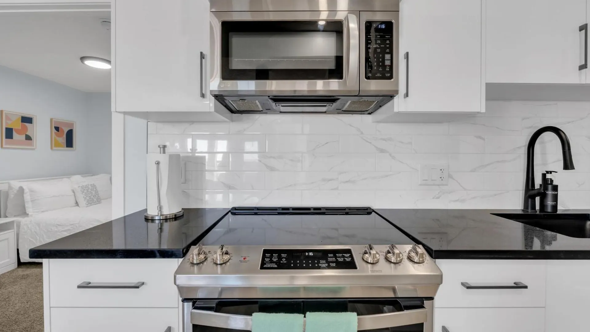 Apartment You Will Love This 2Br Guest Suite In Se Calgary Canada